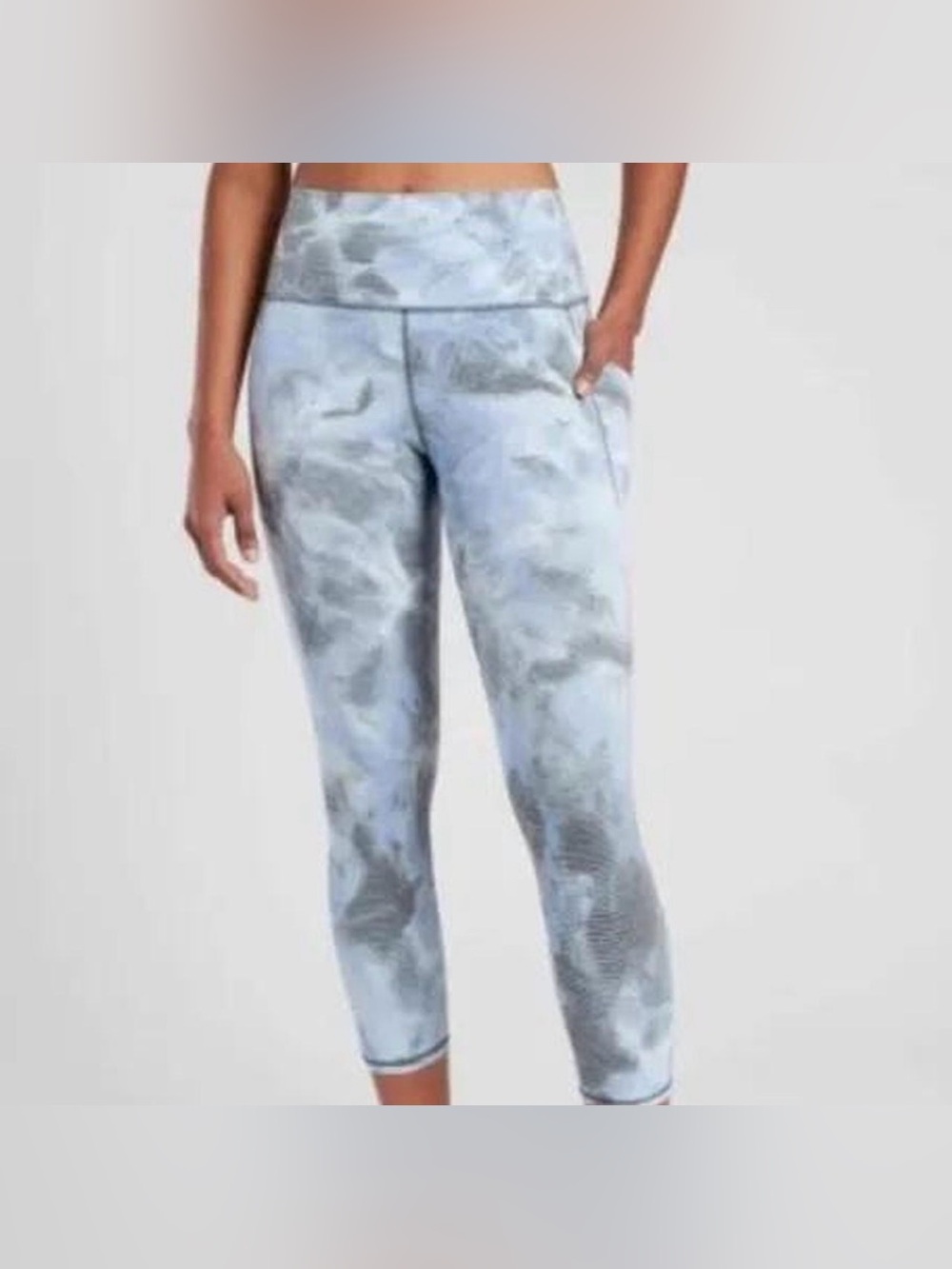 Athleta Salutation Stash Pocket II Capri Leggings Blue/Gray Tie-Dye NWOT Size L